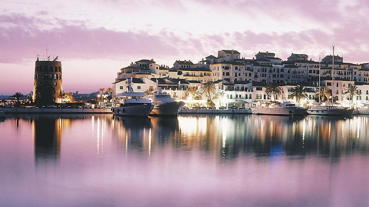 Leilighet Puerto Banus Frontline With Amazing Sea Views